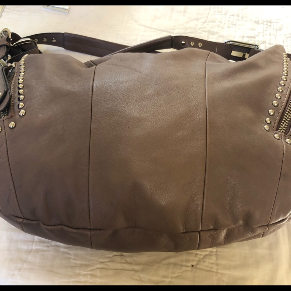 B. Makowsky Olympia Satchel. ******PRE-LOVED*** - Picture 2 of 12